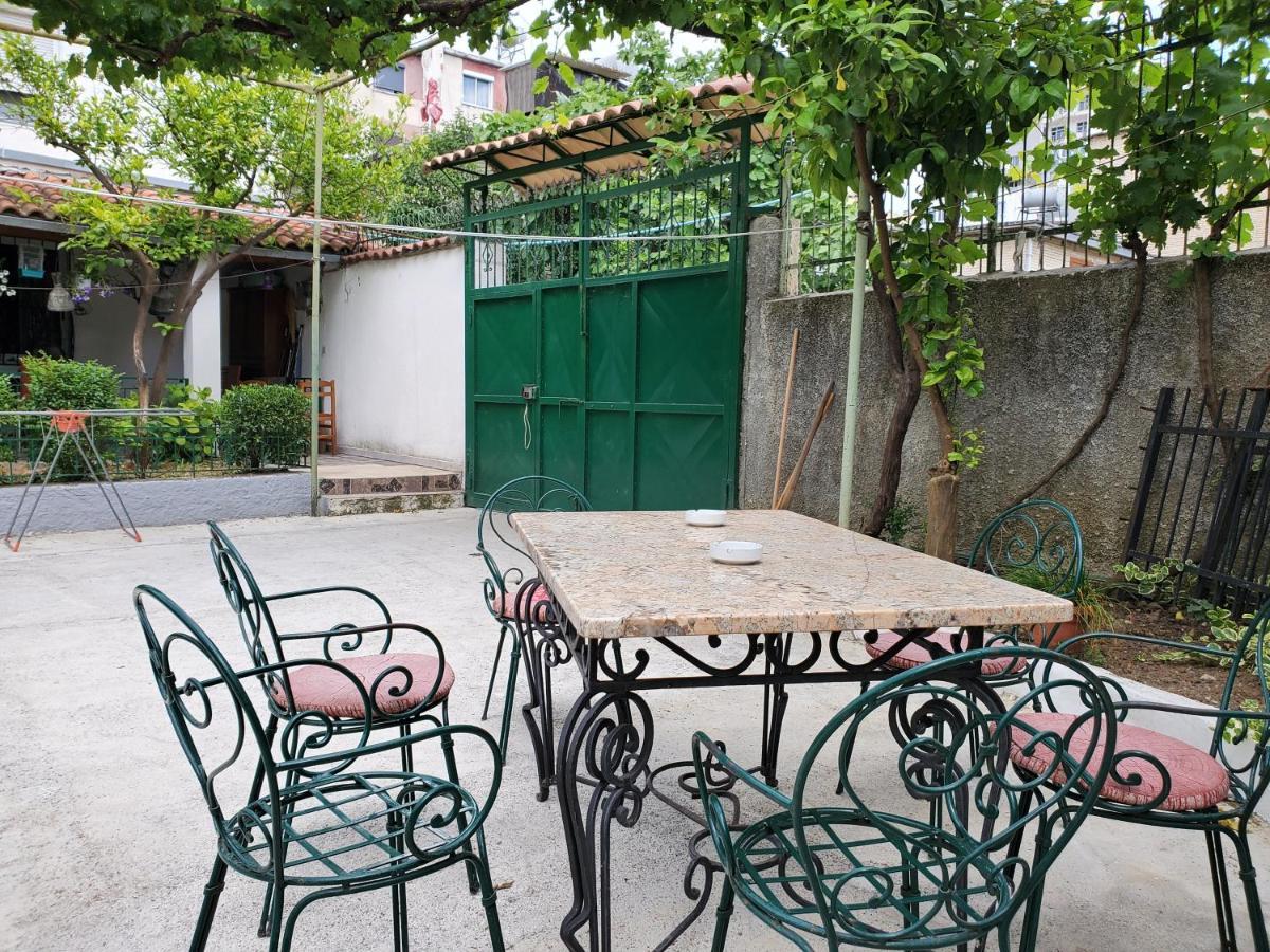 Unique Traditional House, Hosted By J&G Tiran Dış mekan fotoğraf