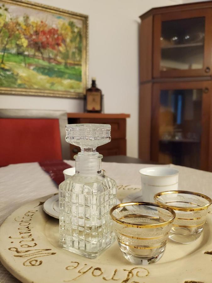 Unique Traditional House, Hosted By J&G Tiran Dış mekan fotoğraf