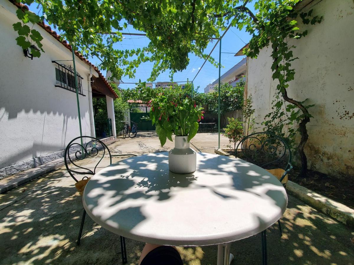 Unique Traditional House, Hosted By J&G Tiran Dış mekan fotoğraf